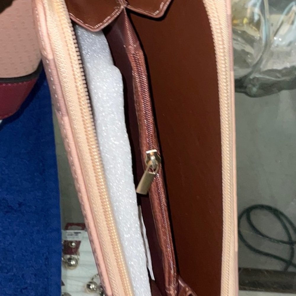 HANDBAG - Picture 2 of 13